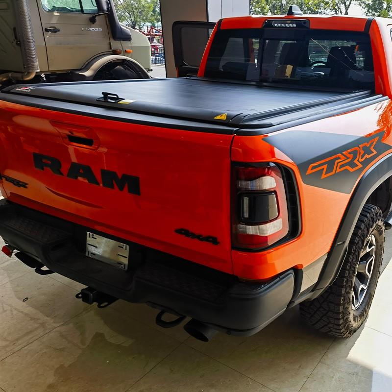 Dodge RAM 1500 Retractable Tonneau Cover with Handle Lock & Key